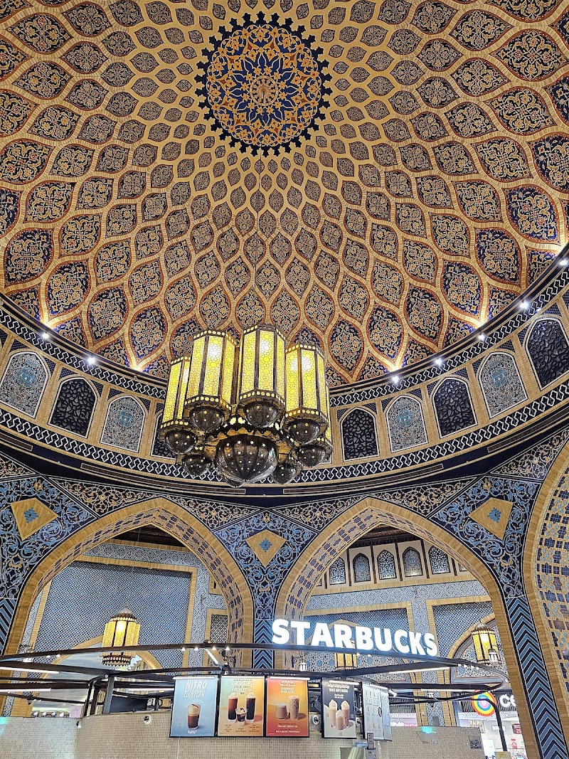 Off The Hook Seafood Restaurant- Ibn Batutta Mall