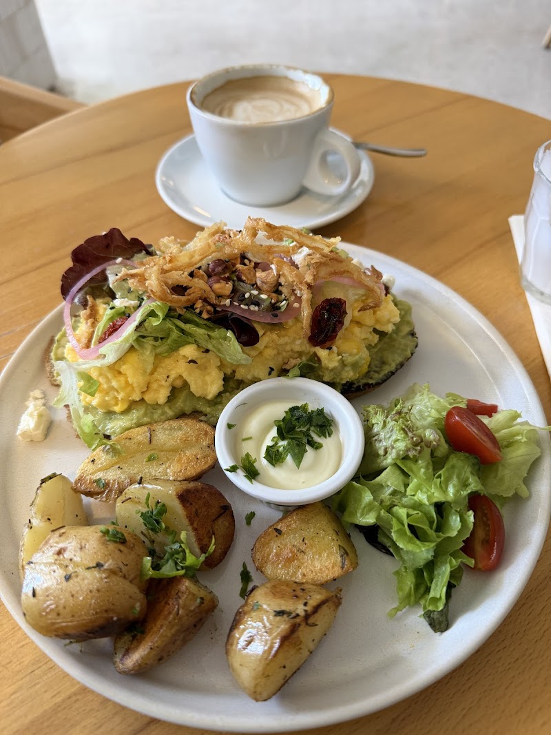 Alma Kitchen & Coffee