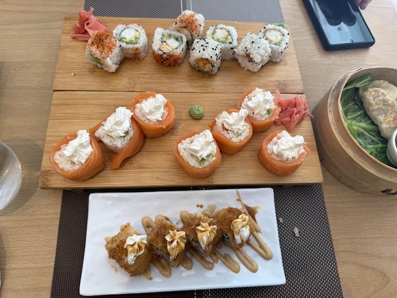 Tsunami Sushi Menzah5