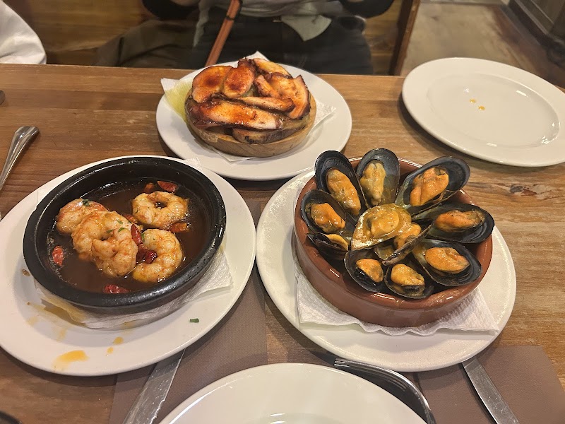 Colom Restaurant