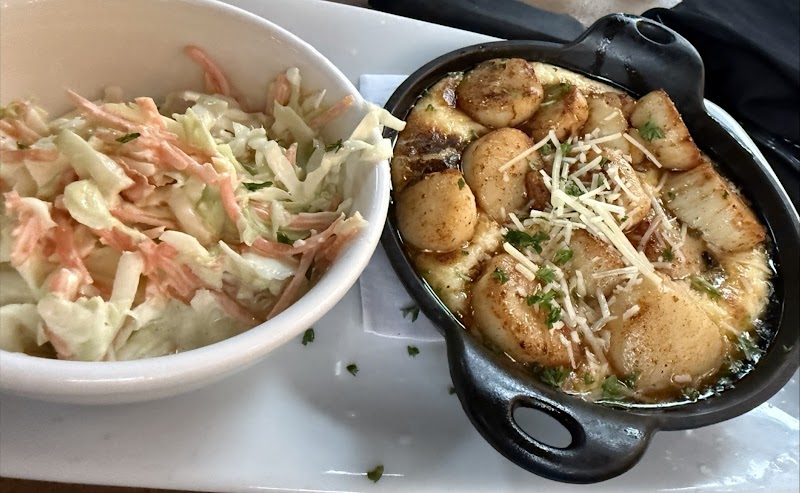 Harry's Seafood, Bar & Grille