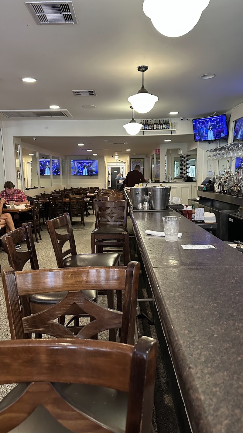 Felix's Restaurant & Oyster Bar