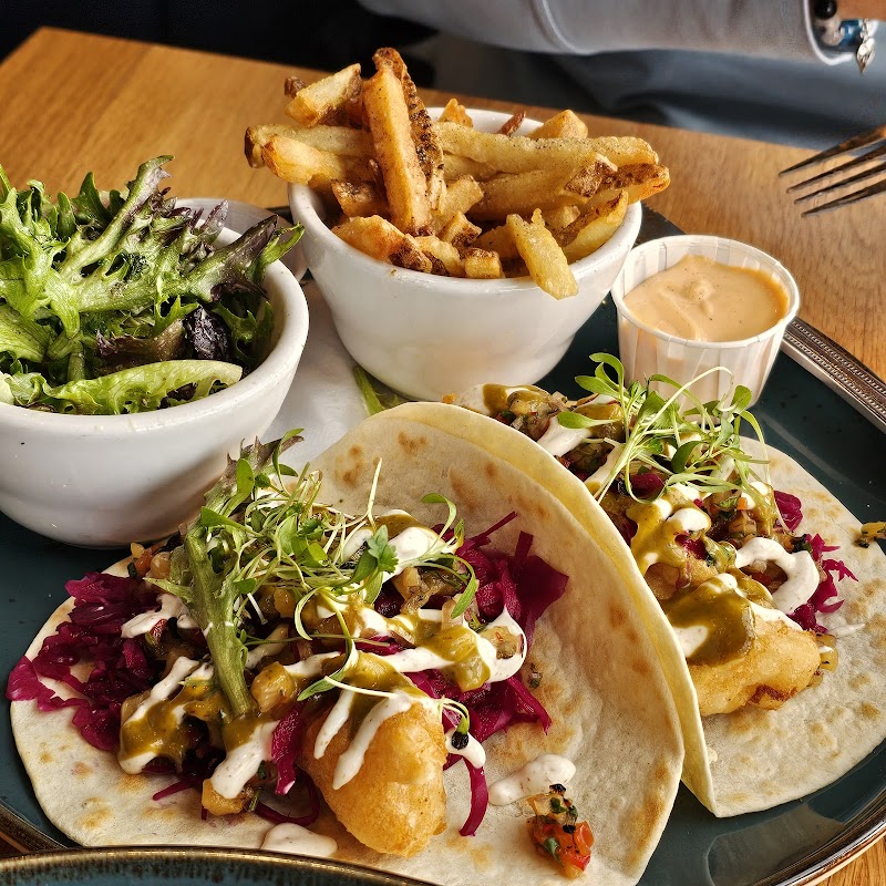 Pelican Seafood Market & Grill