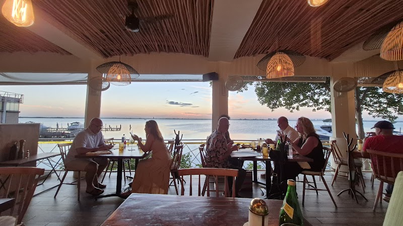Fred's | The best seafood in Cancun