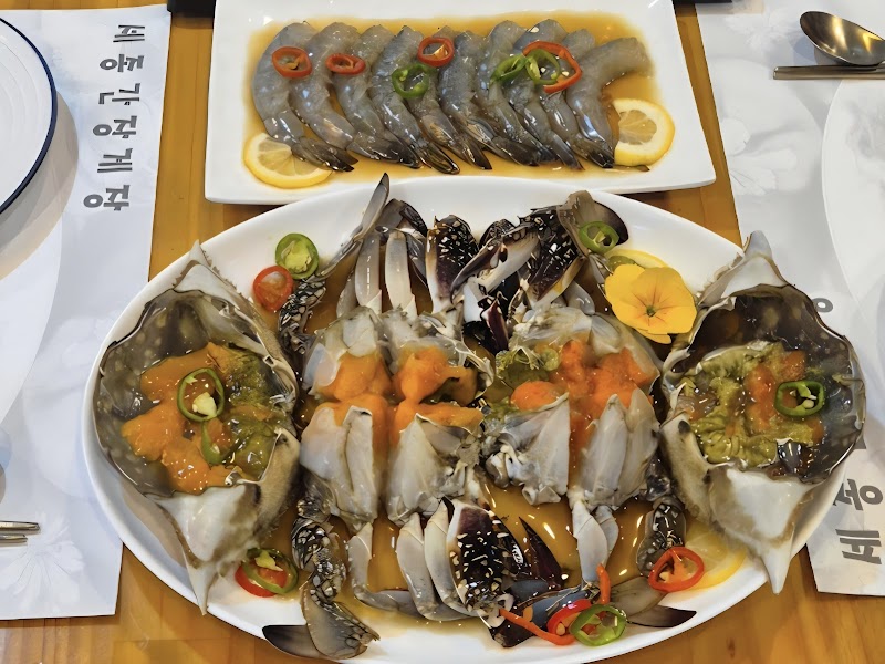 Myeongdong Sejong Soy Sauce Marinated Crab