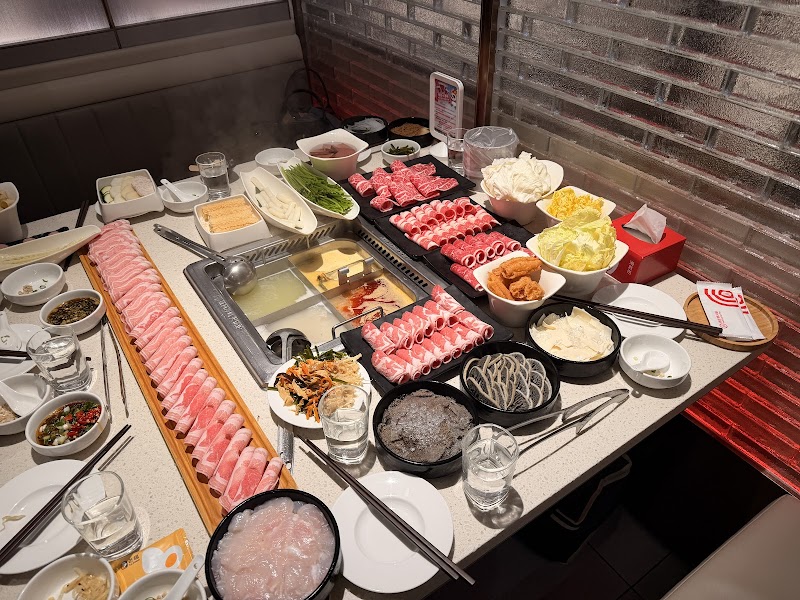 HaiDiLao Taipei Breeze NanShan Branch