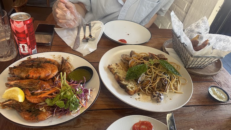 Shrimpis Restaurant