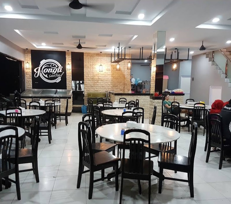 Layar Seafood & Ikan Bakar Pesanggrahan