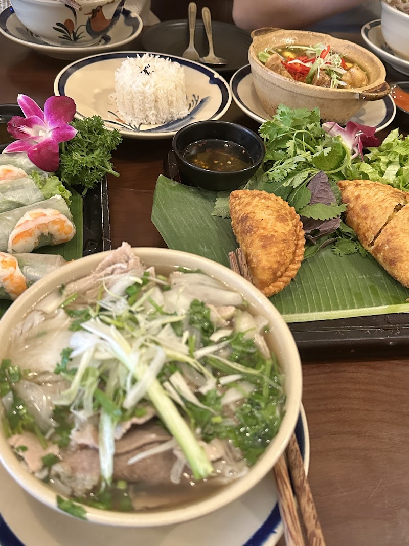De Tham Restaurant - Vietnamese cuisine & vegetarian Food