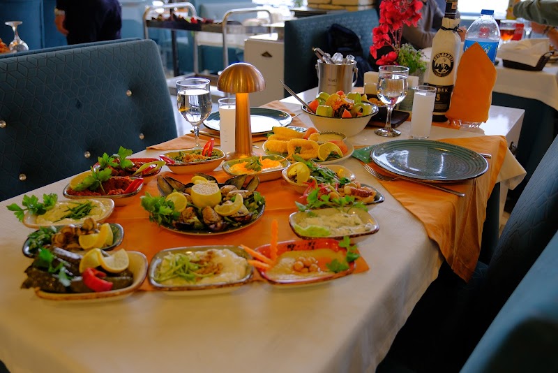 Beyaz İnci Restaurant Galata Köprüsü