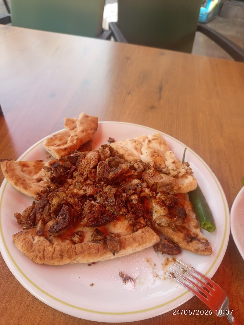 Kaleiçi Garden Restaurant (steak.kebap fish kokoreç )