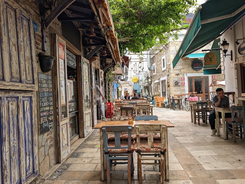 Zakka Cafe & Restaurant