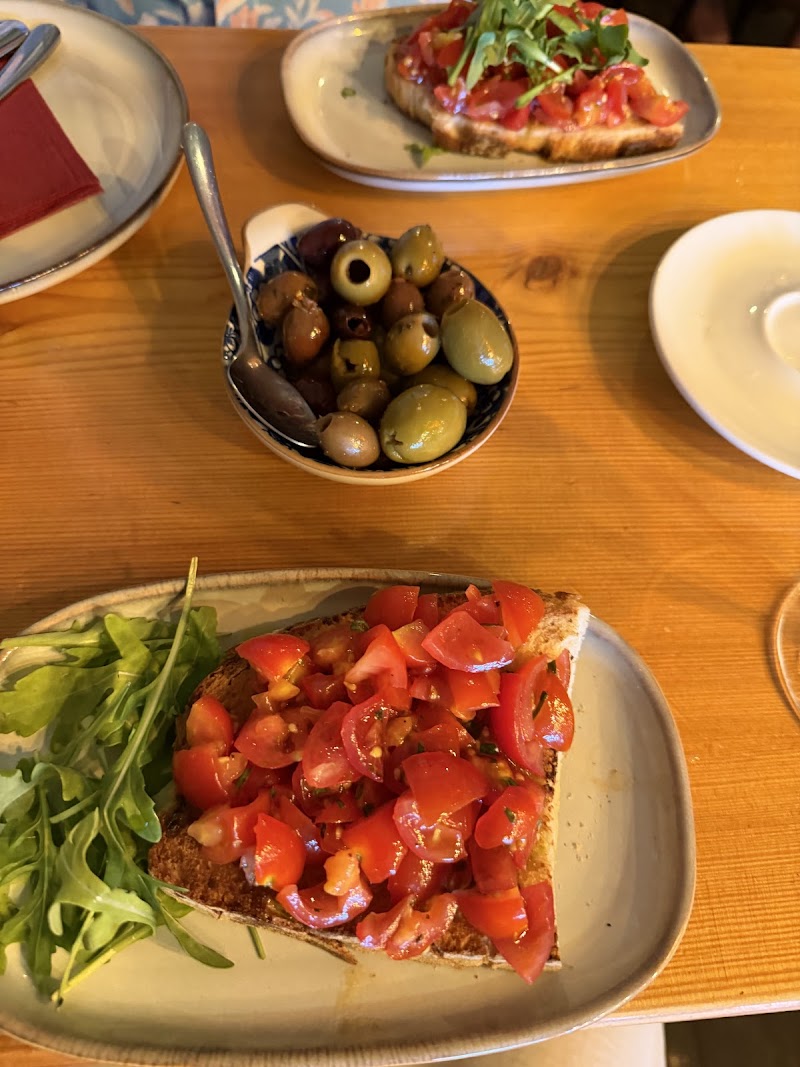 CIUCCIO - Italian based kitchen and International food.