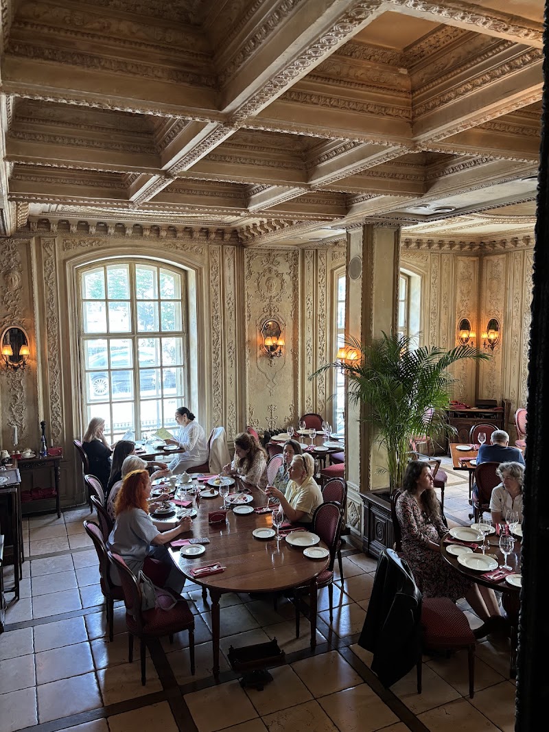 Cafe Pushkin
