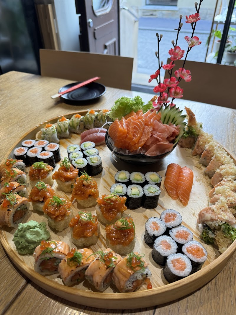 URARA SUSHI