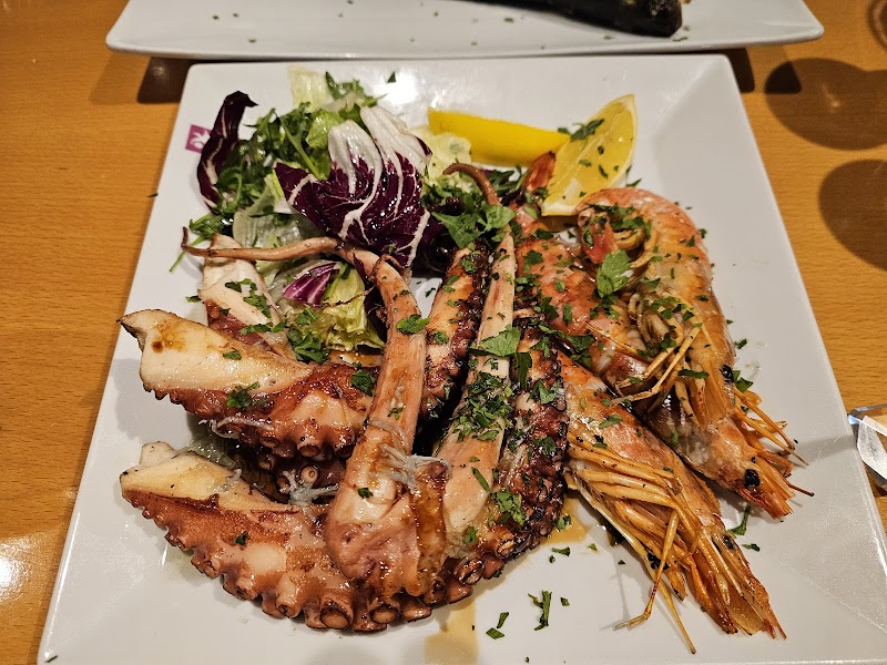 Seafood Market & Grill