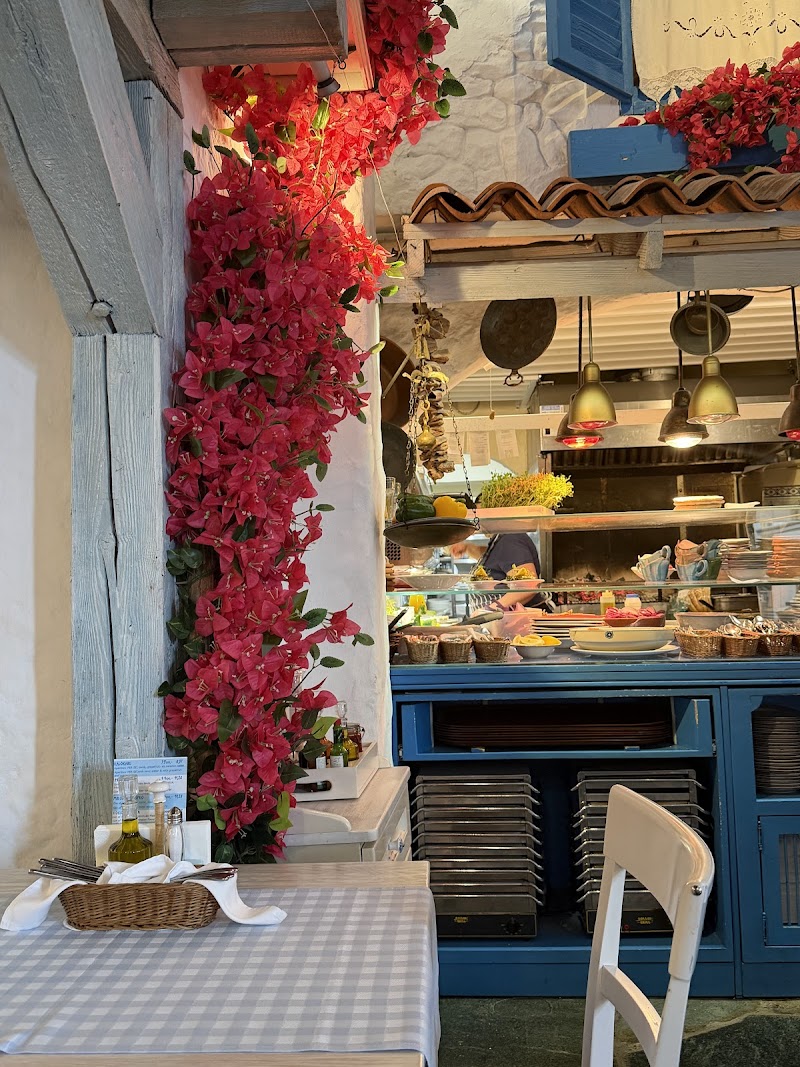 Dionysos Taverna