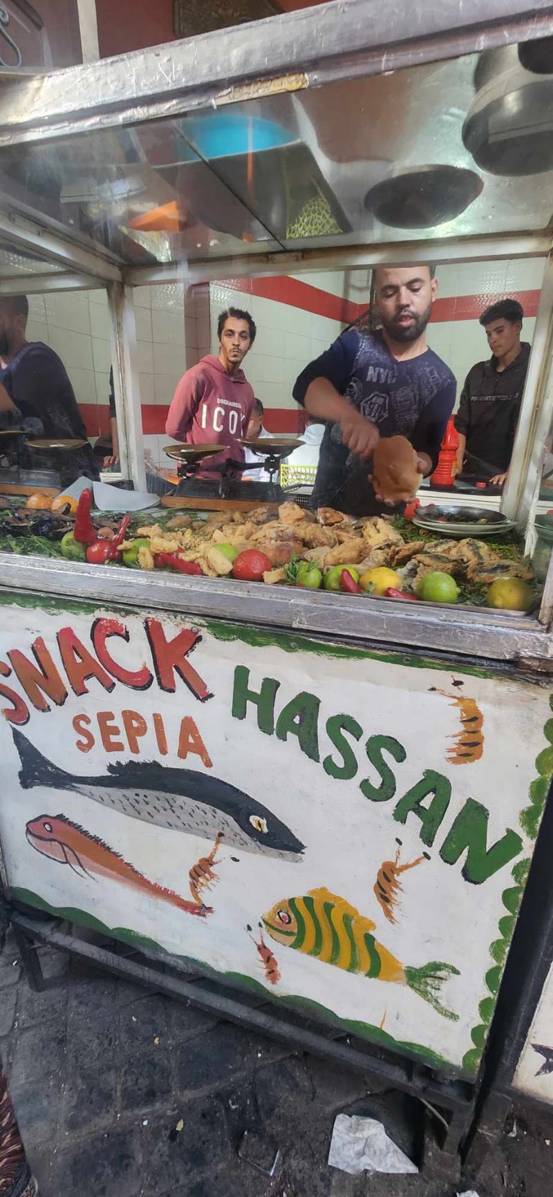 Fried fish, Poisson frit
