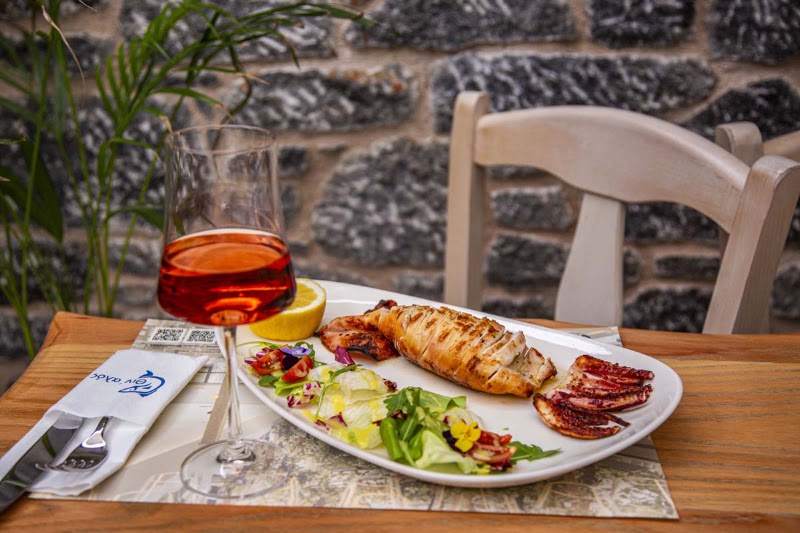 Thinalos Seafood Restaurant - Θίν'αλος