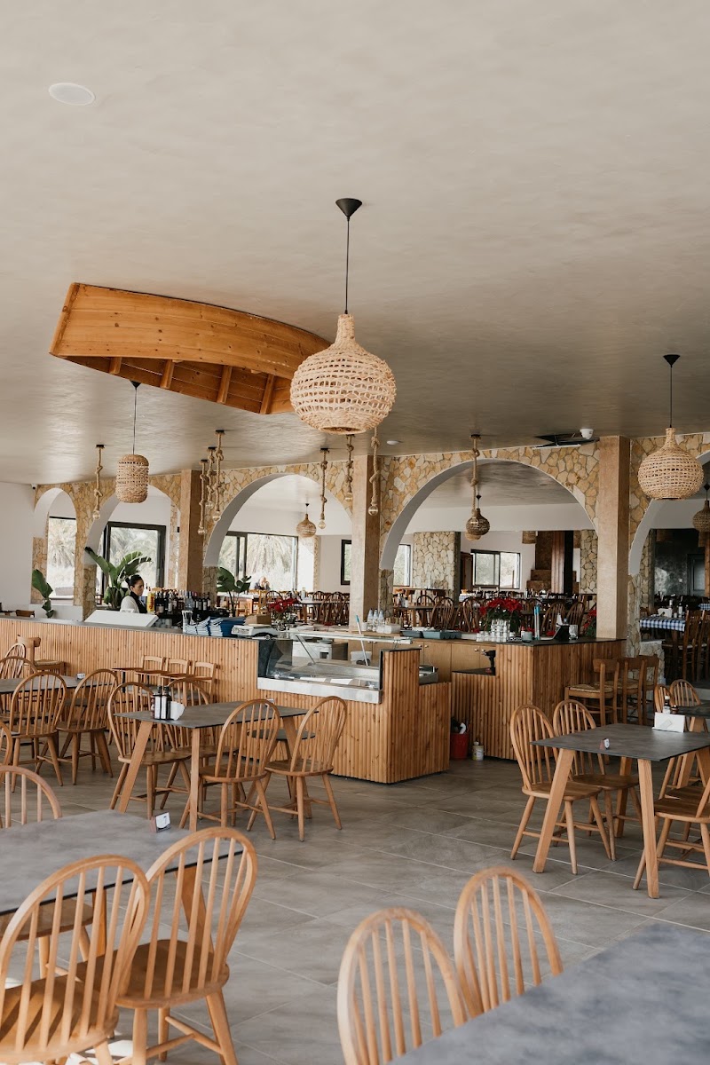Pentaschoinos Seafood Experience
