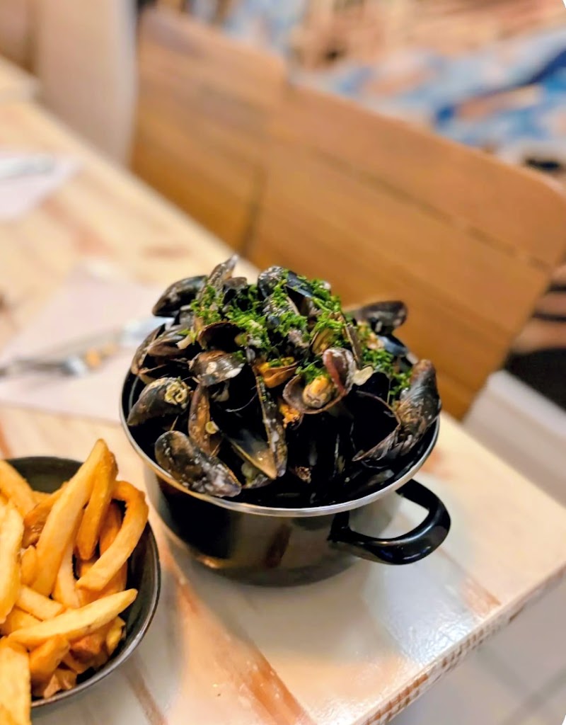 Le Café de la Mer Restaurant