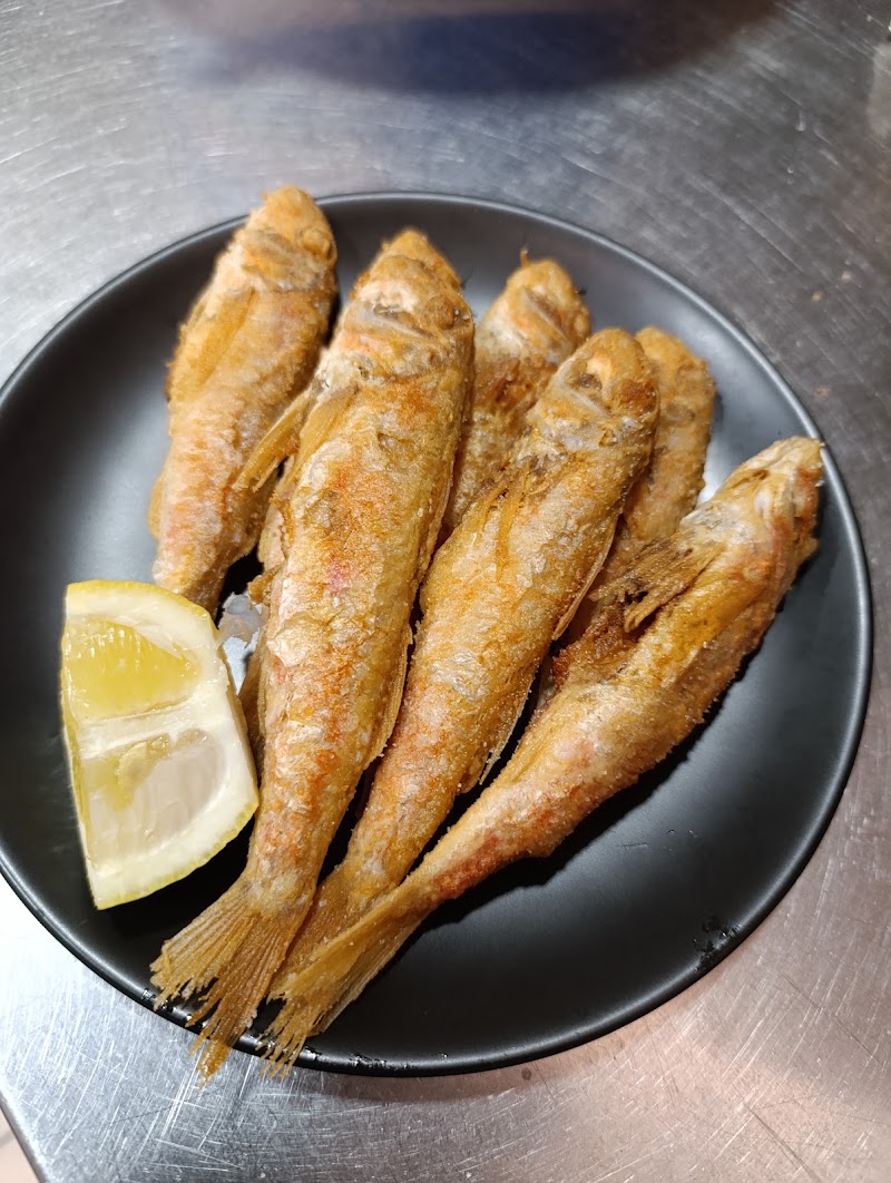 Sfouggaras Fish Taverna Ouzeri