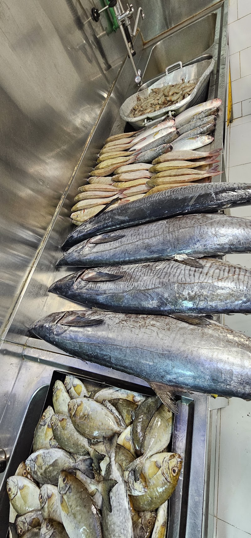 Al Banosh Seafood & Local Restaurant - Al Wasl
