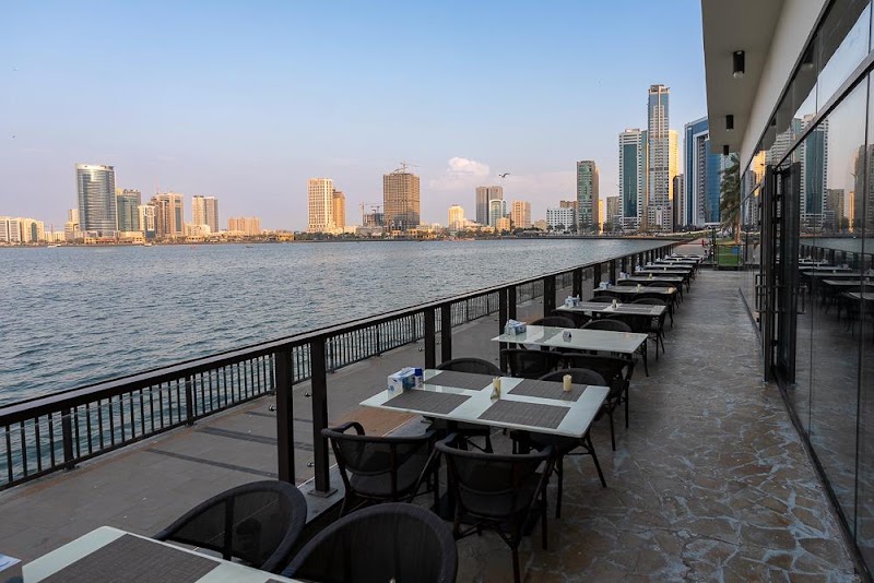 Fish Island Restaurant For Seafood