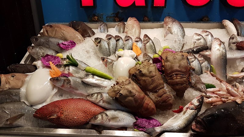 Fares seafood Al Hadaba - il mercato