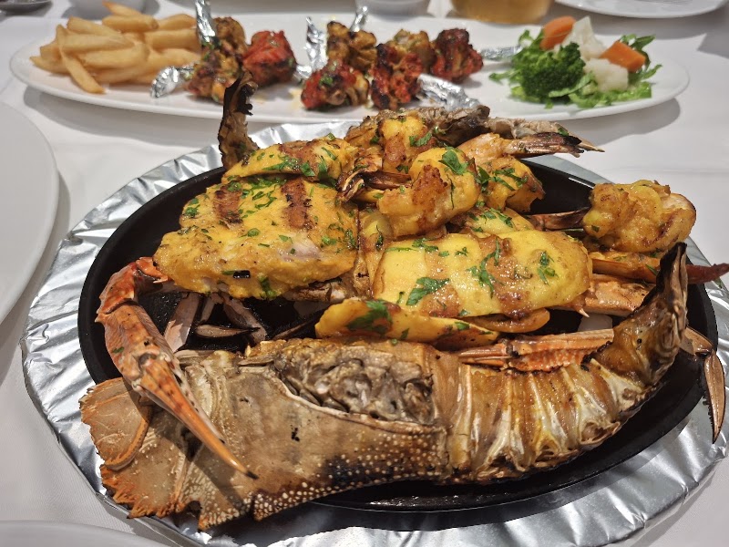 Al Banoosh seafood Restaurant