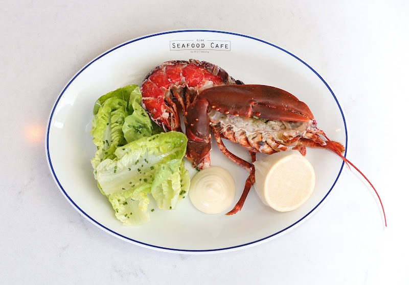 The Seafood Café by Niall Sabongi