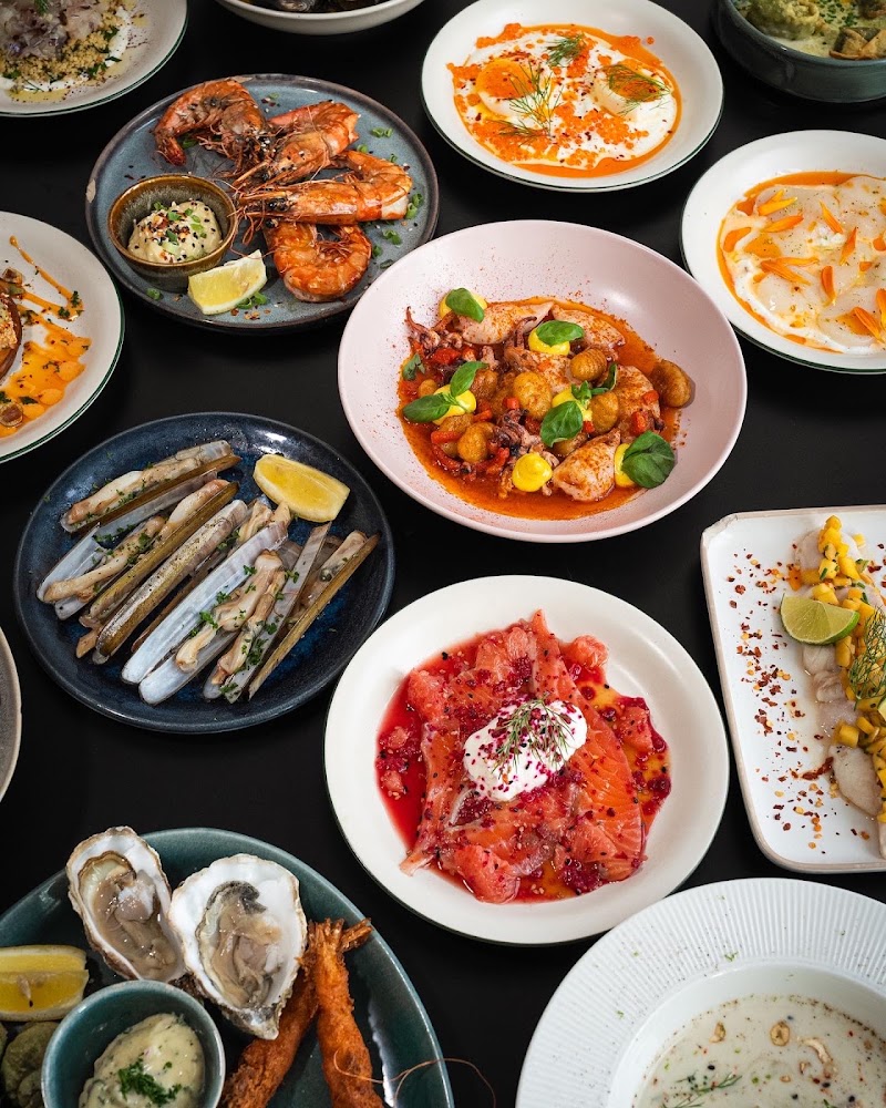 Seafood Bar - by je m'en fish