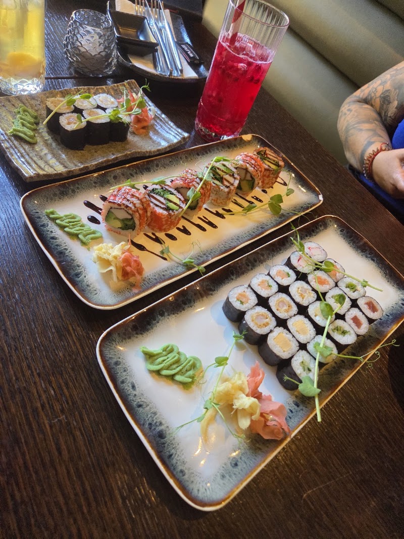 Wasabi Running Sushi & Wok Restaurant - Debrecen