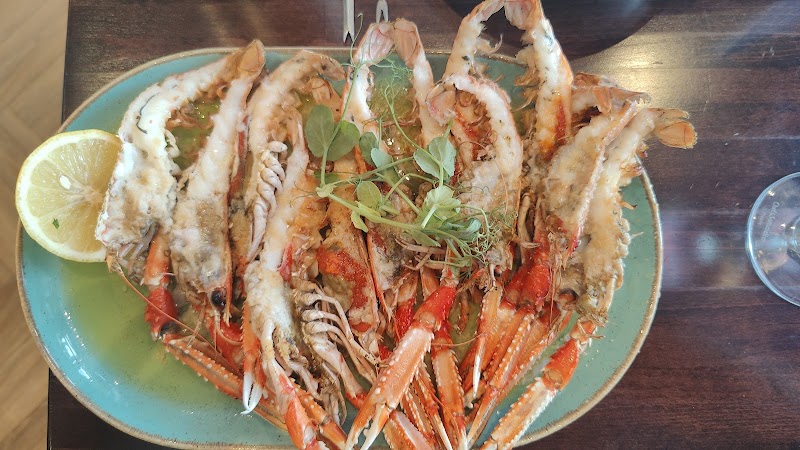 Skip's Steak & Seafood Bar