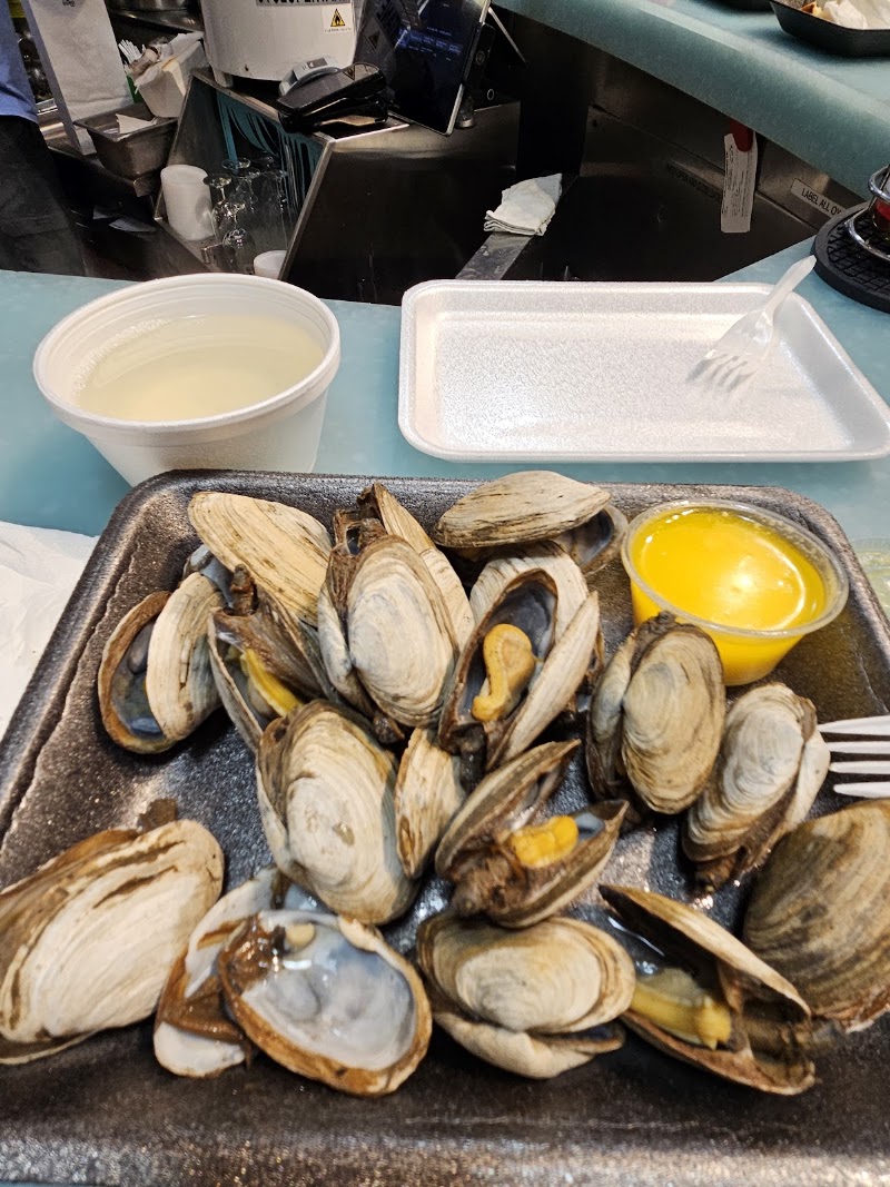 Walrus & Carpenter Oyster Bar