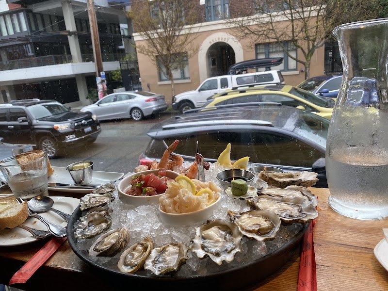 Taylor Shellfish Oyster Bar