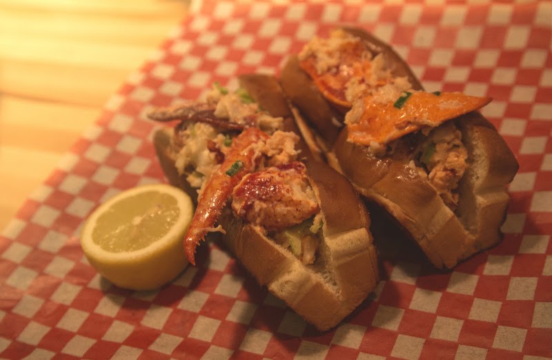 Lucille's Oyster Dive