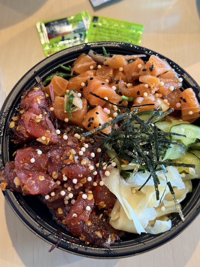 Paradise Poke Hawaii - Nuuanu