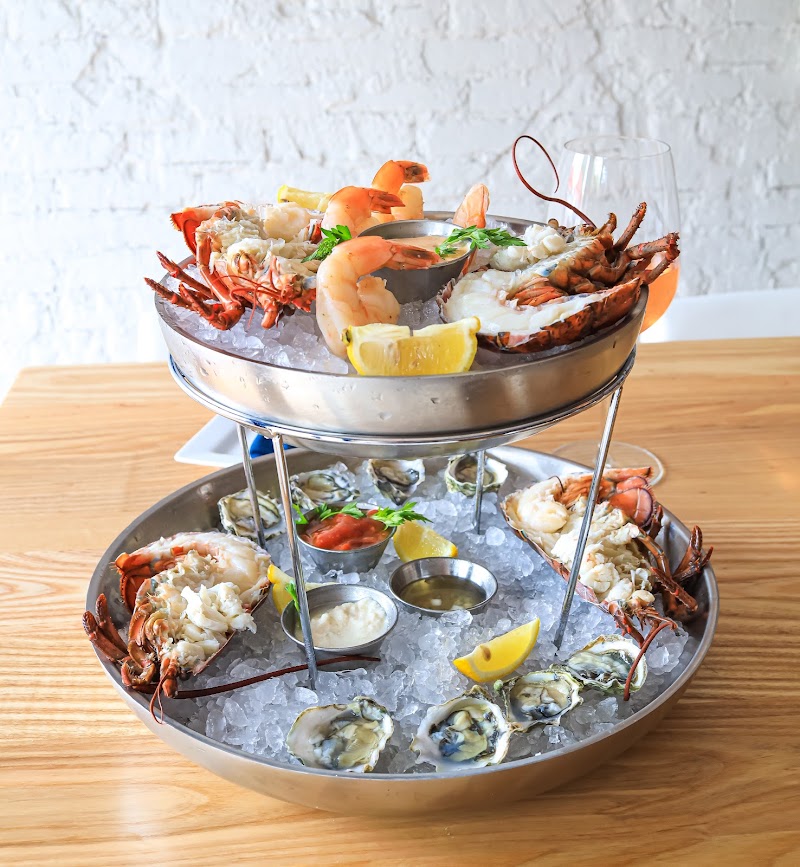 Mac's Raw Bar & Market