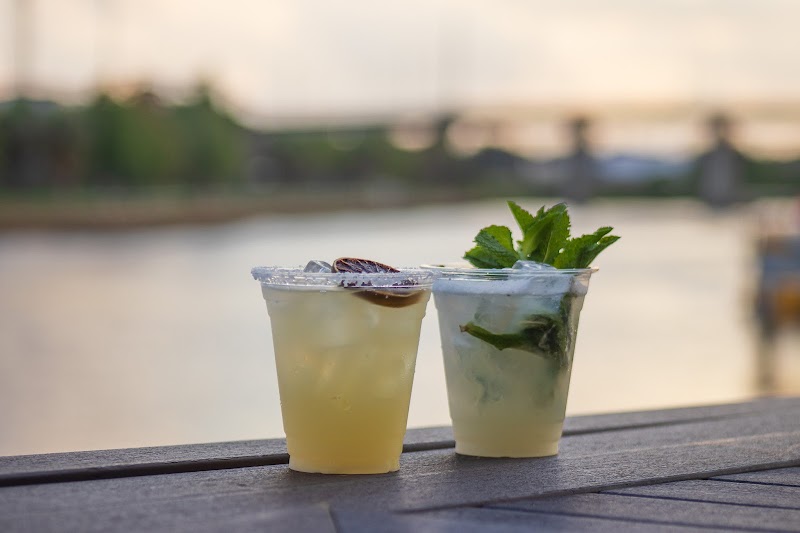 Stones Throw Waterfront Bar & Seafood Restaurant