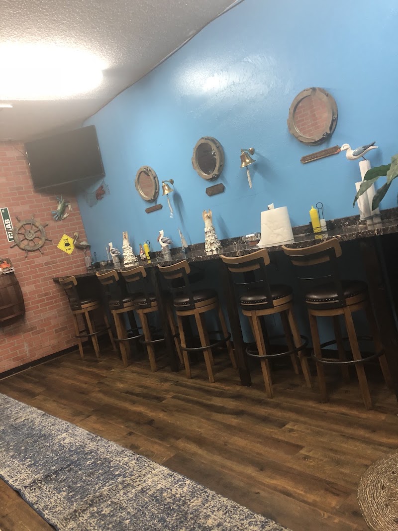 813 Salads & Seafood