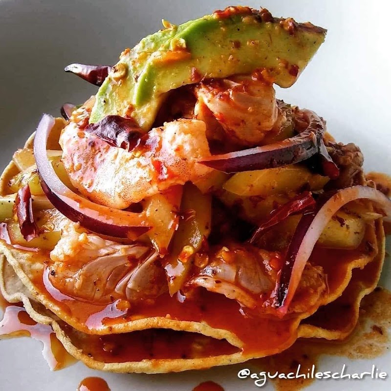 Aguachiles Charlie, mariscos / Seafood / Coctelería