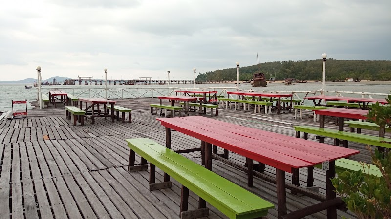 Khru Vit Seafood Raft