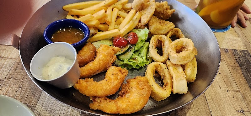 Fish & Co. 1 Utama