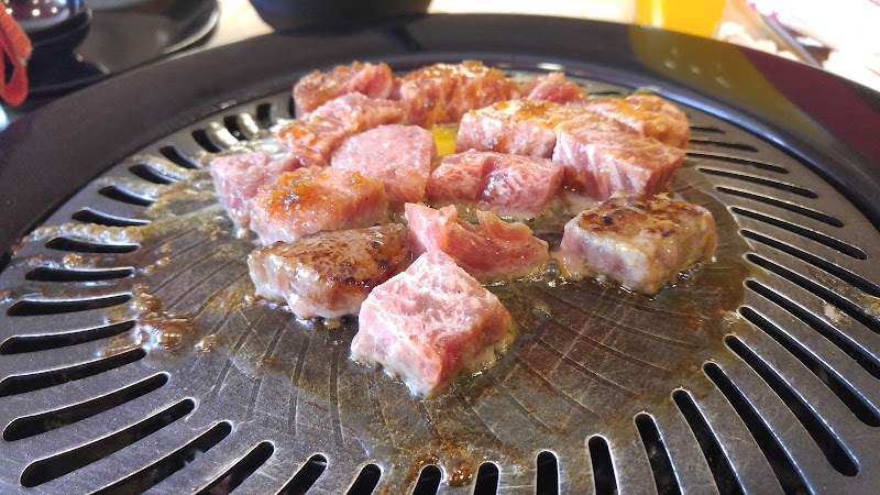 Fish Streat Tebet