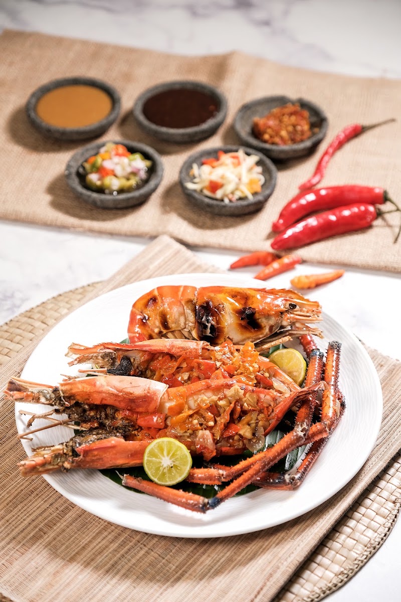 Tanjung Bira Seafood Restaurant