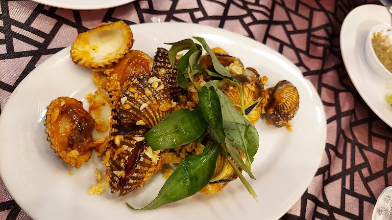 Nhật Phương Seafood Restaurant