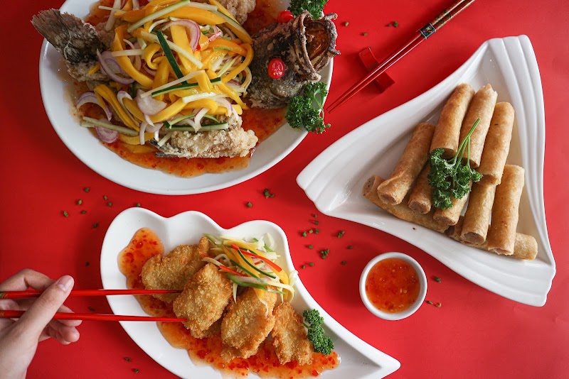 Orient Pearl Seafood and Restaurant 龍珠