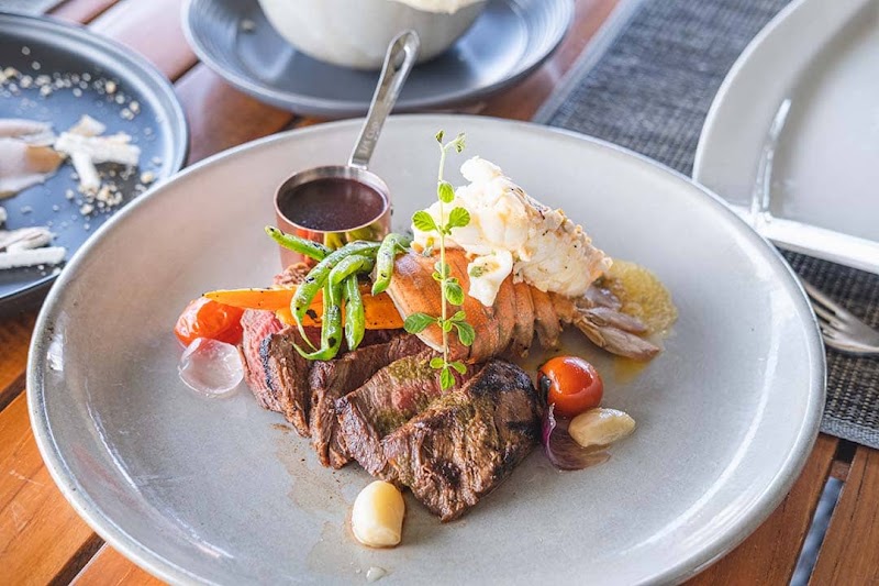 The Cove Live Seafood Restaurant