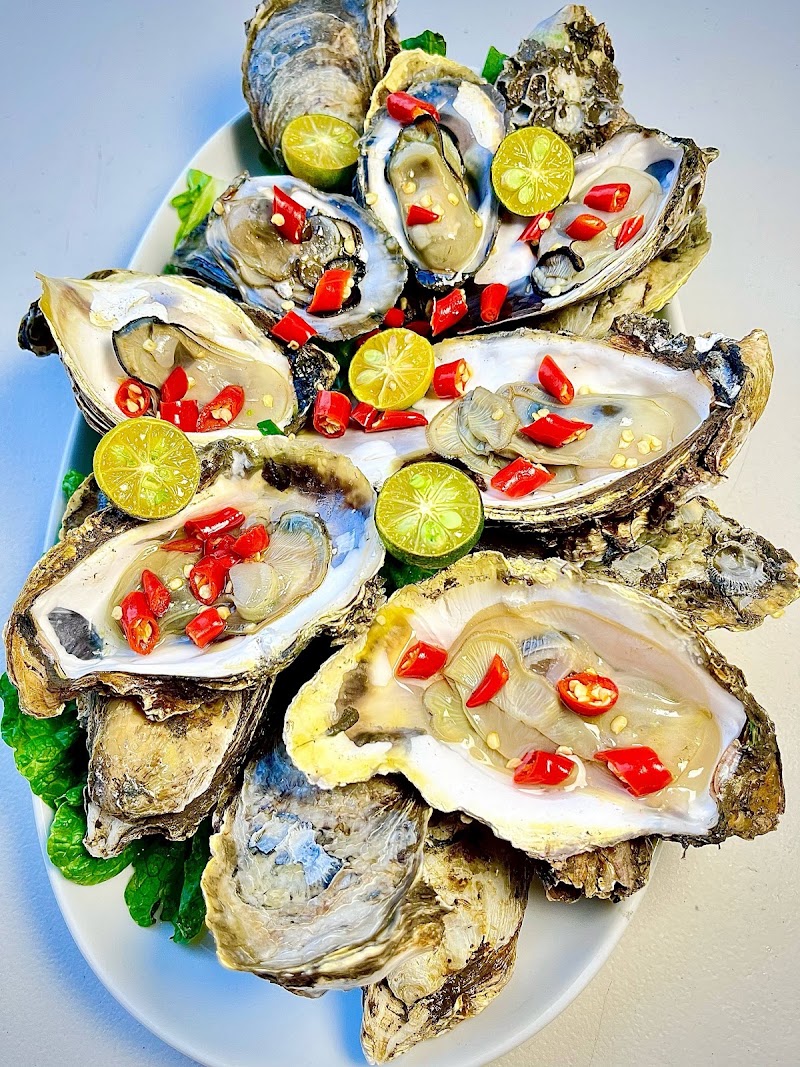 Fresh Catch Seafood Restaurant and Sports Bar